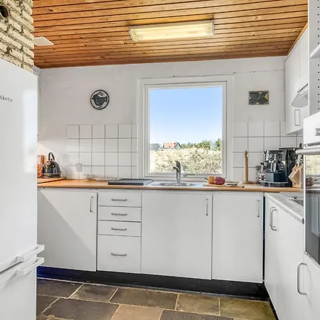 Holiday home Thorid - 200m From The Sea By Interhome *